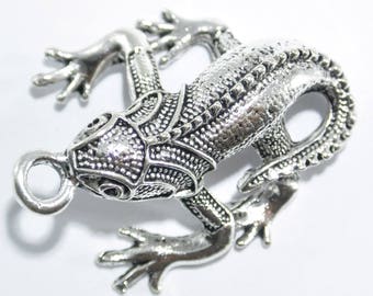 Pendentif lézard/Breloque Lézard Gecko Reptile couleur métal argenté REF:2/63