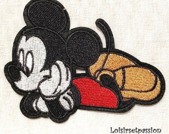 Patch escutcheon, LYING MICKEY MOUSE ** 12.5 x 10 cm ** Iron-on embroidered applique, Iron-on applique