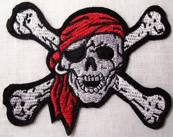 Écusson patch brodé thermocollant - TÊTE de MORT PIRATE Bandeau Rouge ** 7 x 9 cm **