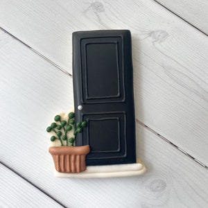 Home Door with Plant Cookie Cutter