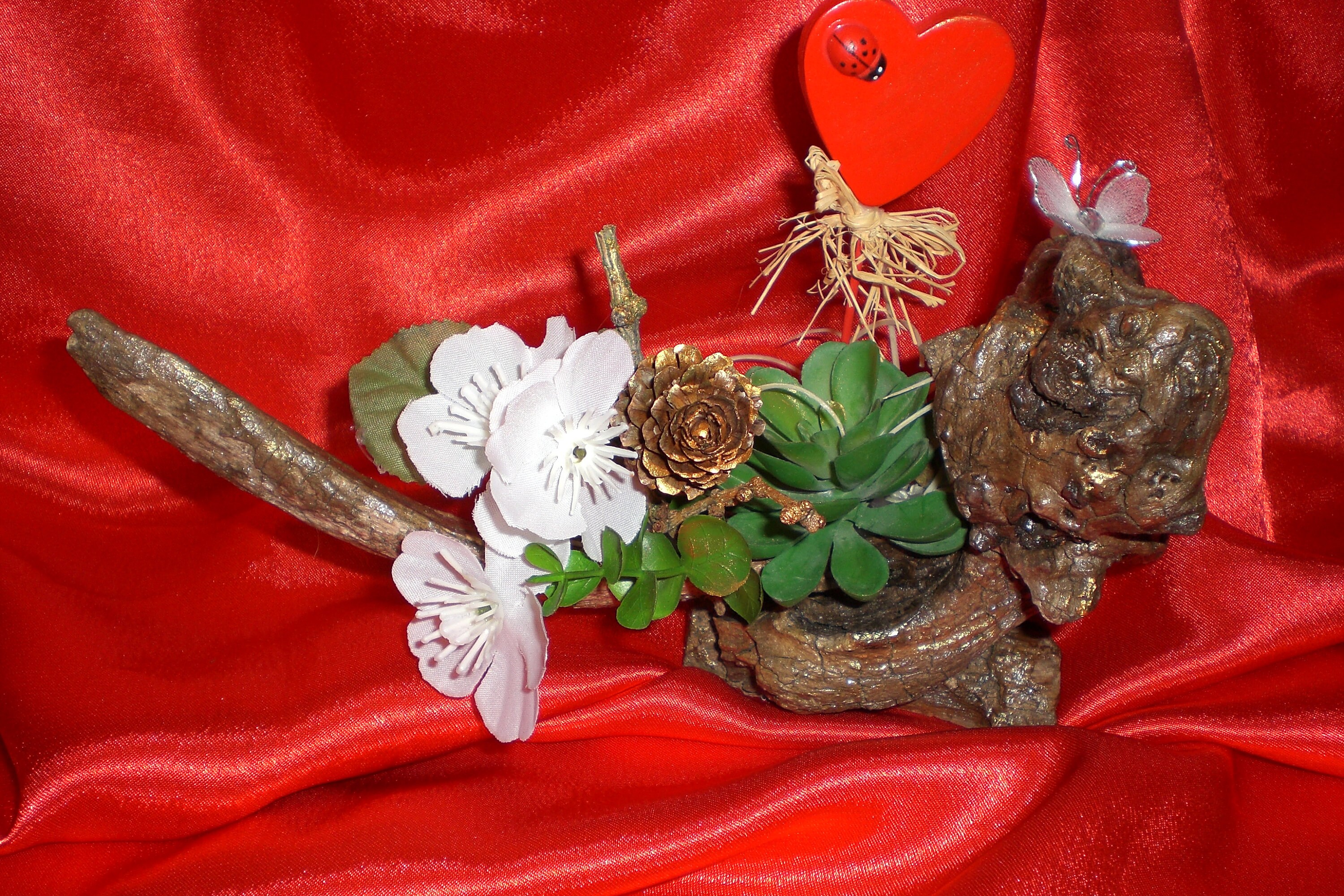 Arrangement Floral sur Racine Pour La Fête Des Mamans