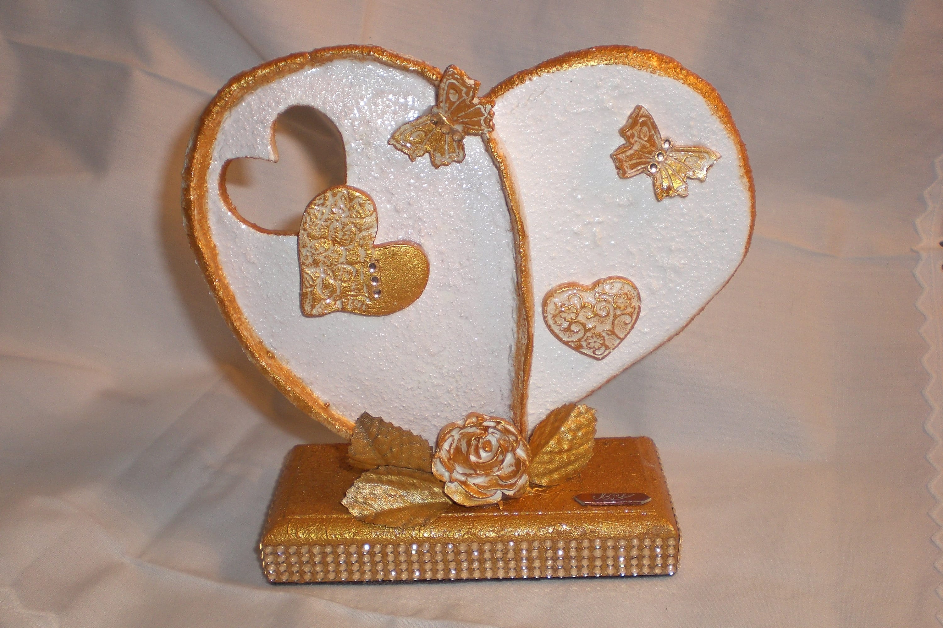 Beau Coeur en Céramique sur Socle Bois