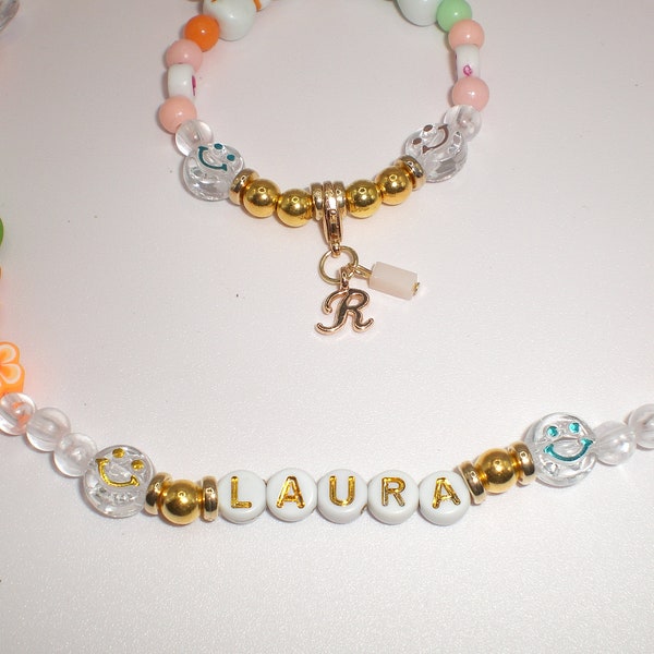 Belle parure UNIQUE pour fillette collier et bracelet assortis personnalisée avec le prénom de votre enfant