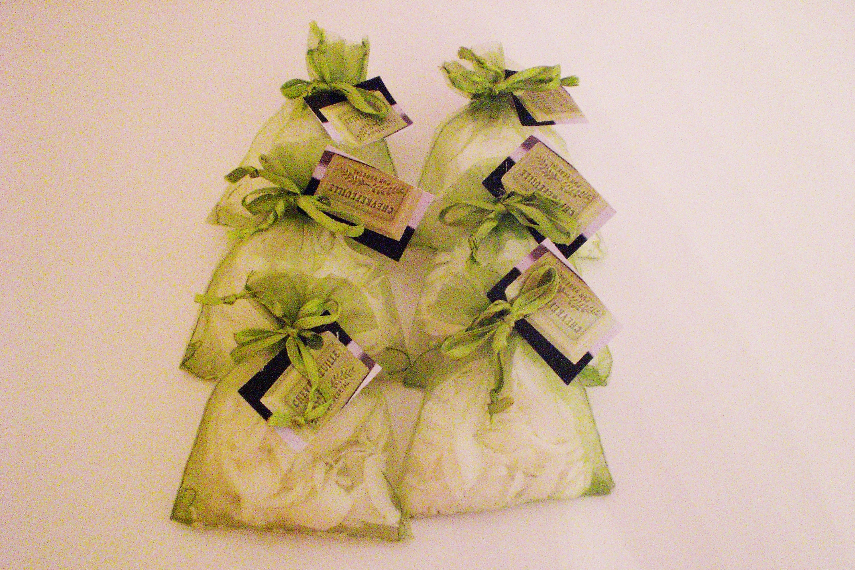 Un Lot de 3 Sachets Senteur Chèvrefeuille Pour Armores ou Tiroirs