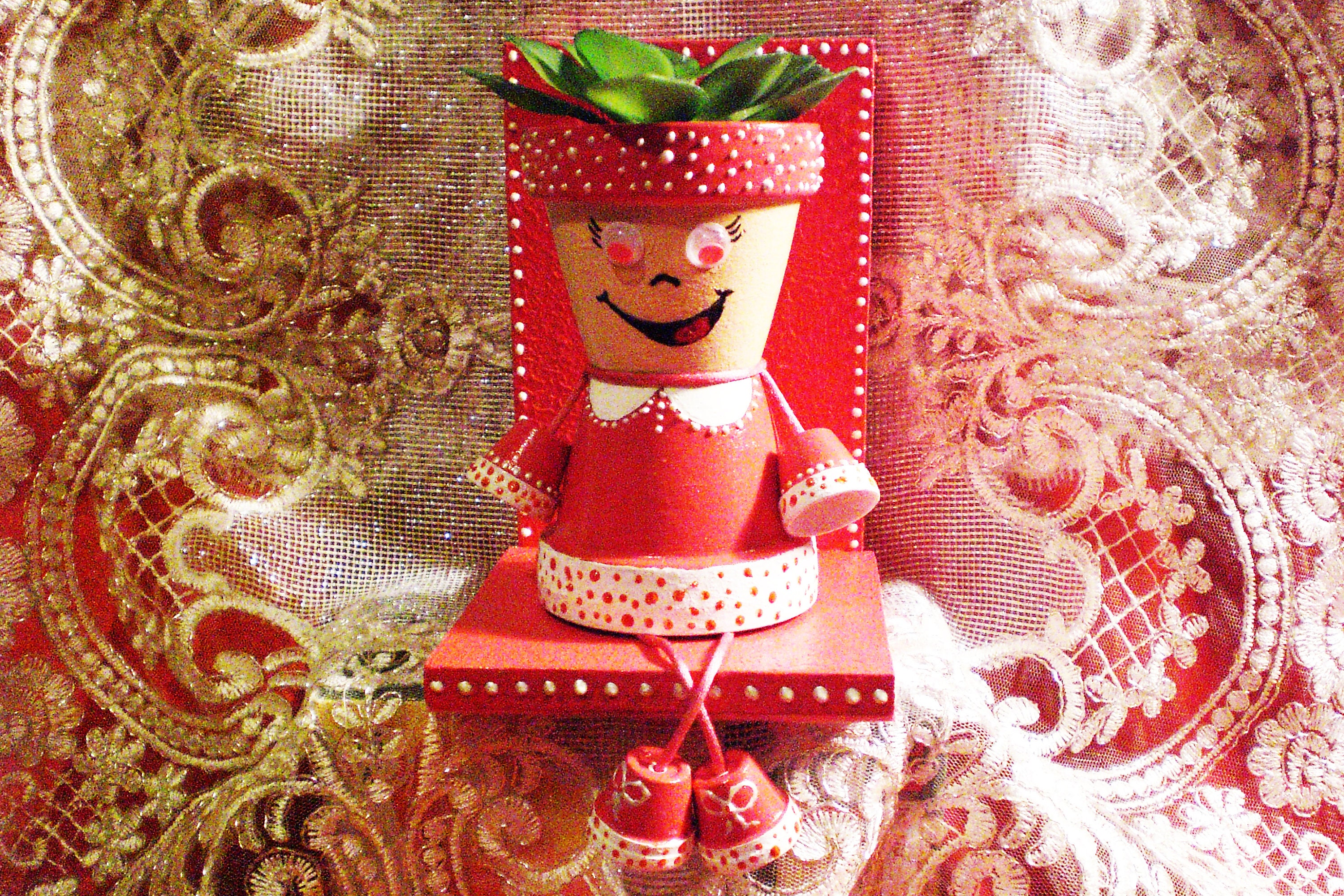 Mignonne Petite Fille Porte Plante