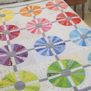 Piccadilly Circle quilt pattern from Sassafras Lane Designs SASSLN#0010