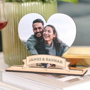 Personalised Heart Photo Frame Gift For Couples, Engraved Photo Frame, Wooden Picture Frame, Personalised Photo Frame, Valentines Day Gifts zdjęcie 9