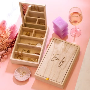 Personalised Script Name Mirror Jewellery Box, Custom Wooden Trinket, Keepsake Box - Birthday Gift for Her - Gift for Women, Mum or Daughter