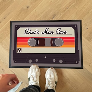 Personalisierte Kassette Tape Fußmatte | Personalisiert & Flimsy Willkommen Türmatte | Rutschfeste Schmutzfänger Haustürmatte mit Tonbandgerät Motiv