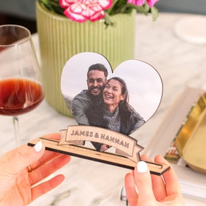 Personalised Heart Photo Frame Gift For Couples, Engraved Photo Frame, Wooden Picture Frame, Personalised Photo Frame, Valentines Day Gifts zdjęcie 4