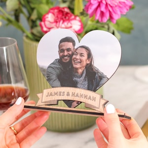 Personalised Heart Photo Frame Gift For Couples, Engraved Photo Frame, Wooden Picture Frame, Personalised Photo Frame, Valentines Day Gifts zdjęcie 6