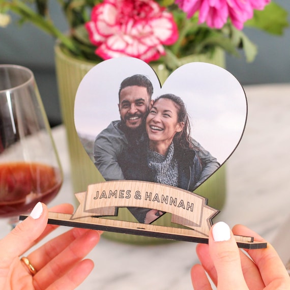 Cadeau personnalisé d'amour d'anneau gravé par couple en forme de coeur  pour son cadeau de jour de Valentine pour la petite amie d'épouse 