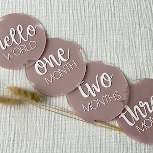 Ensemble de disques marqueurs d'étape mensuelle pour bébé avec personnalisations, disques acryliques peints au pinceau, ensemble d'étapes marquantes Hello World avec sac en toile,
