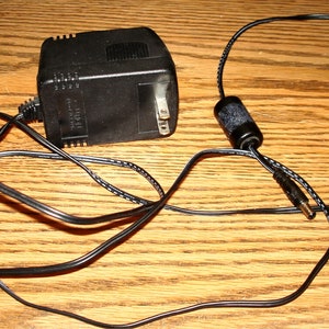 HiTRON - #HER-48-12010 AC DC Power Supply Adapter Charger Output 12V 1A