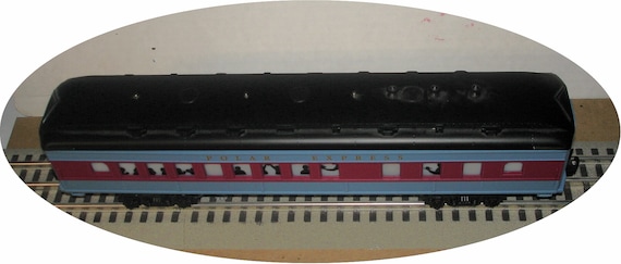 Lionel polar express diner car 2025