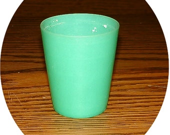 TUPPERWARE- Midget Mini Condiment Cup #101-24 GREEN No Lid