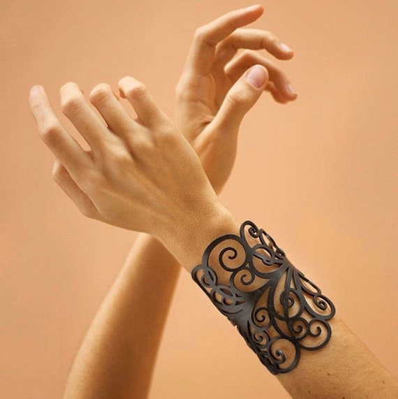 Lightweight Recycled Rubber Bracelet by Design Tun