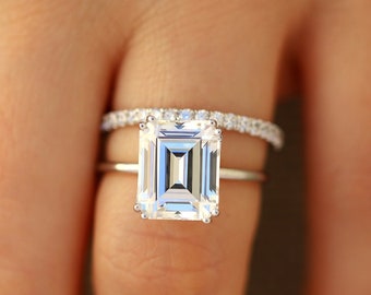 5 Carat Emerald Cut Moissanite Engagement Ring and Wedding Band Set in 14K White Gold, Yellow Gold or Rose Gold Sizes 3-13 Facets and Karats