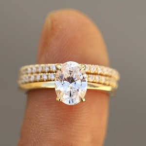 Solid 14K Gold Wedding Set, Simulated Diamond Oval Cluster Engagement Ring Set with Double Bands, Available in Rose & White Gold, Sizes 3-13
