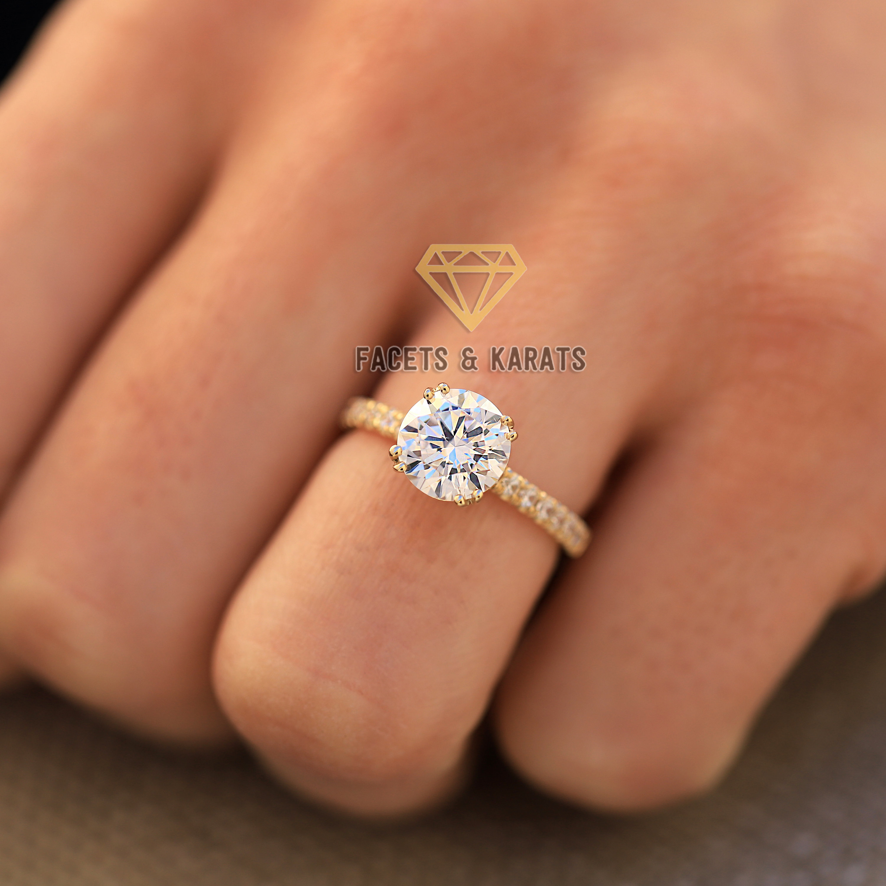 Engagement ring solitaire with side accents sale