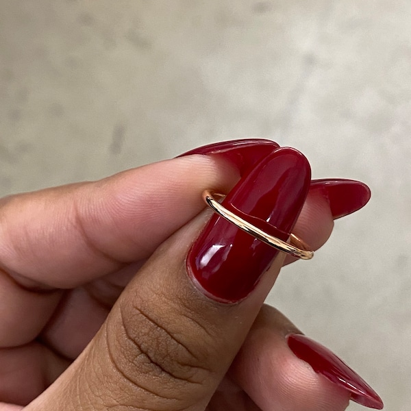 14k massief gouden 1,5 mm effen band