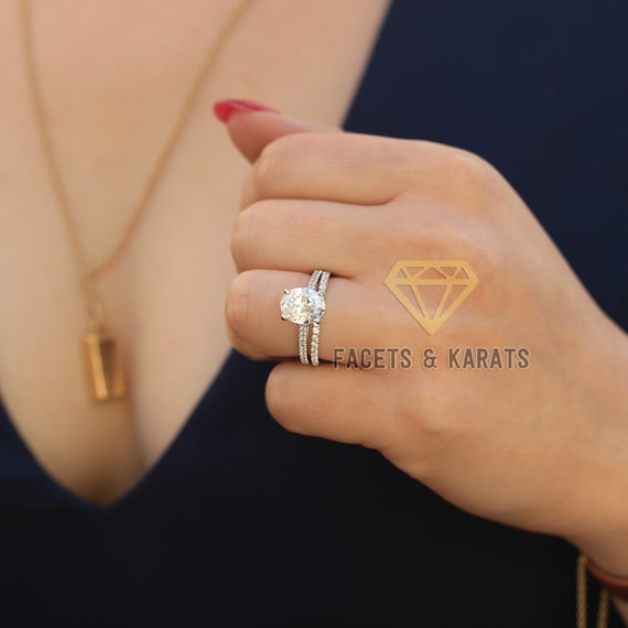 3 Carat Oval Accented Solitaire Ring With Matching Wedding