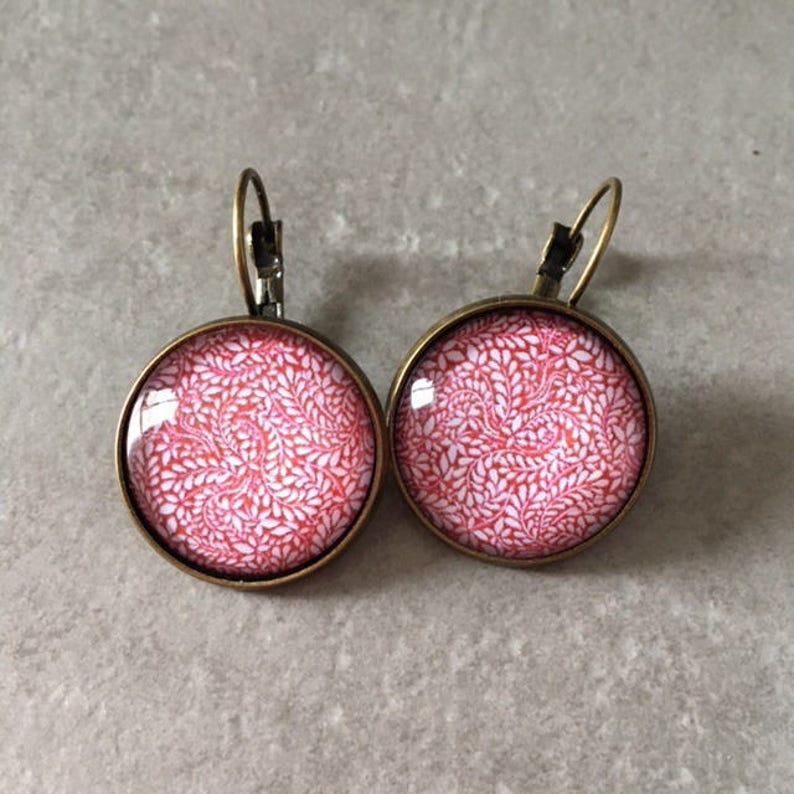 Boucles D'oreilles Dormeuses Shamaya Krea – Bronze Et Cabochon Rose Fushia – Neuves