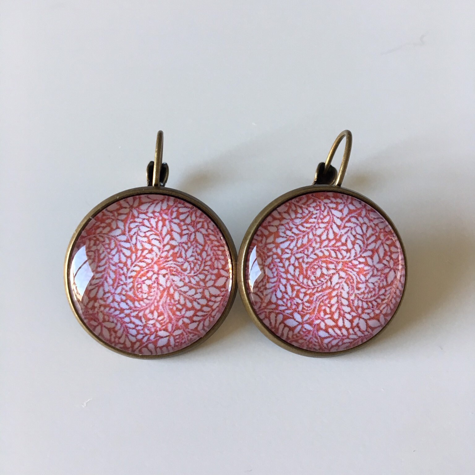 Boucles D'oreilles Dormeuses Chandelier Rouge Avec CZ - Style Vintage - Modèle EH6 - Neuf Sans Emballage