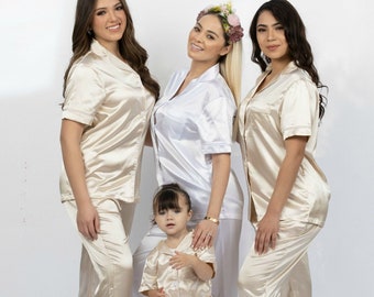 Gifts CLEARANCE!!!  Bridesmaid Pajama Short/ Long Sleeves + pants ,Custom Pjs, Bridesmaid Pajama Set, Bridesmaid, Christmas