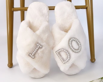 Personalized Bridal Slippers Bridesmaid Gifts Bridal Shower Wedding Bridesmaid Fluffy Bachelorette Hen Fluffy Slippers Mother gifts birthday