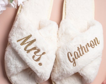 Personalized gift Gifts Personalized Bridal Slipper Bridesmaid Gifts Bridal Shower Wedding Bridesmaid Fluffy Bachelorette  birthdays gifts