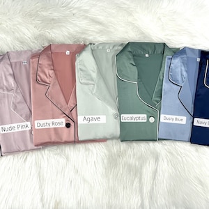 Short Sleeve + Shorts Pajama Set for Bridal Party Woman Gift Girls Pajamas Wedding Proposal Gift Satin PJ Set Bridesmaids Pajama Bride Gift