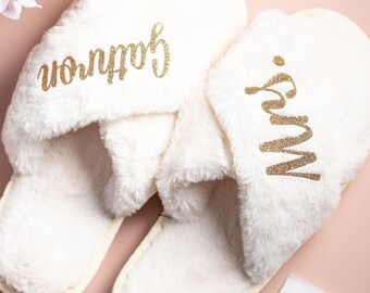 Personalized Bridal Slipper Bridesmaid Gifts Bridal Shower Wedding Bridesmaid Fluffy Bachelorette Hen Fluffy Slippers birthday Gifts