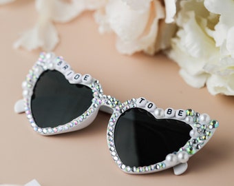 Hochzeitsgeschenke. Bachelorette Braut Sonnenbrille, Junggesellinnenabschiedsbrille | individuelle, strassbesetzte Hochzeitsaccessoires, Geschenk für die Braut