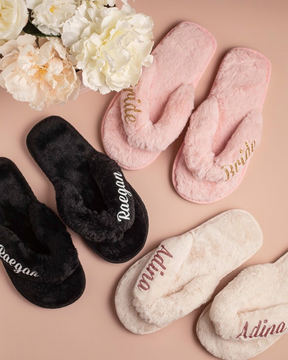 Thong hotsell furry slippers