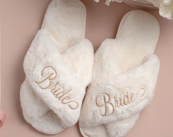 Gifts Personalized Bridal Slipper Bridesmaid Gifts Bridal Shower Wedding Bridesmaid Fluffy Bachelorette Hen Fluffy Slippers birthday Gifts