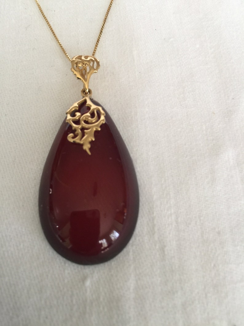 Baltic Amber Cherry Teardrop Shape Pendant Gold Plated Filigree Bail with 18/'/' Sterling Silver Gold Plated 18/'/' Italian Chain