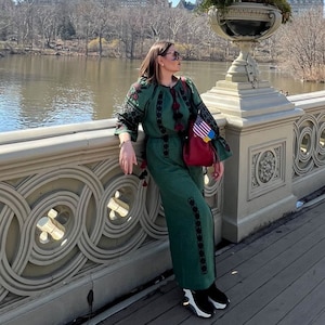 Vestido de lino verde, vestido de novia, vestido vyshyvanka ucraniano. Regalo para ella. Regalo para niña. Regalo para esposa. Boho, idea de regalo, día de San Valentín