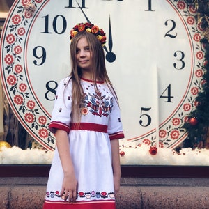 White Embroidered Vyshyvanka linen Dress. White Ukrainian dress for girl. Ukrainian vyshyvanka. Traditional,  Gift for Her