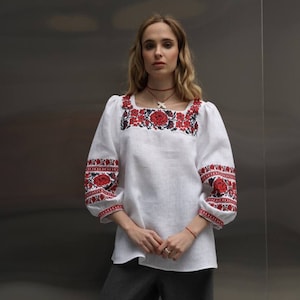 Ukrainian embroidered Linen blouse vyshyvanka blouse. White vyshyvanka bohemian ethnic shirt boho chic peasant, Gift for Her, Gift for Wife