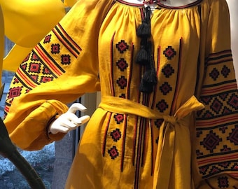 Ukrainian vyshyvanka Linen dress Embroidered Gift for Her, Wife, Gift for Women. Ukrainian folk Dress, Gift for Her, Easter,  Lengen Kleed