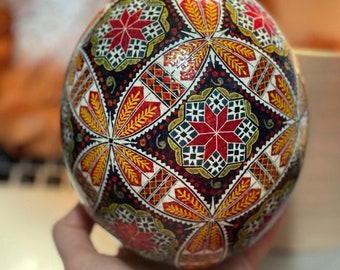 Huevo de avestruz hecho a mano, regalo auténtico de Pascua, pysanka de avestruz tradicional ucraniana, huevo ucraniano pintado a mano, regalo para Navidad