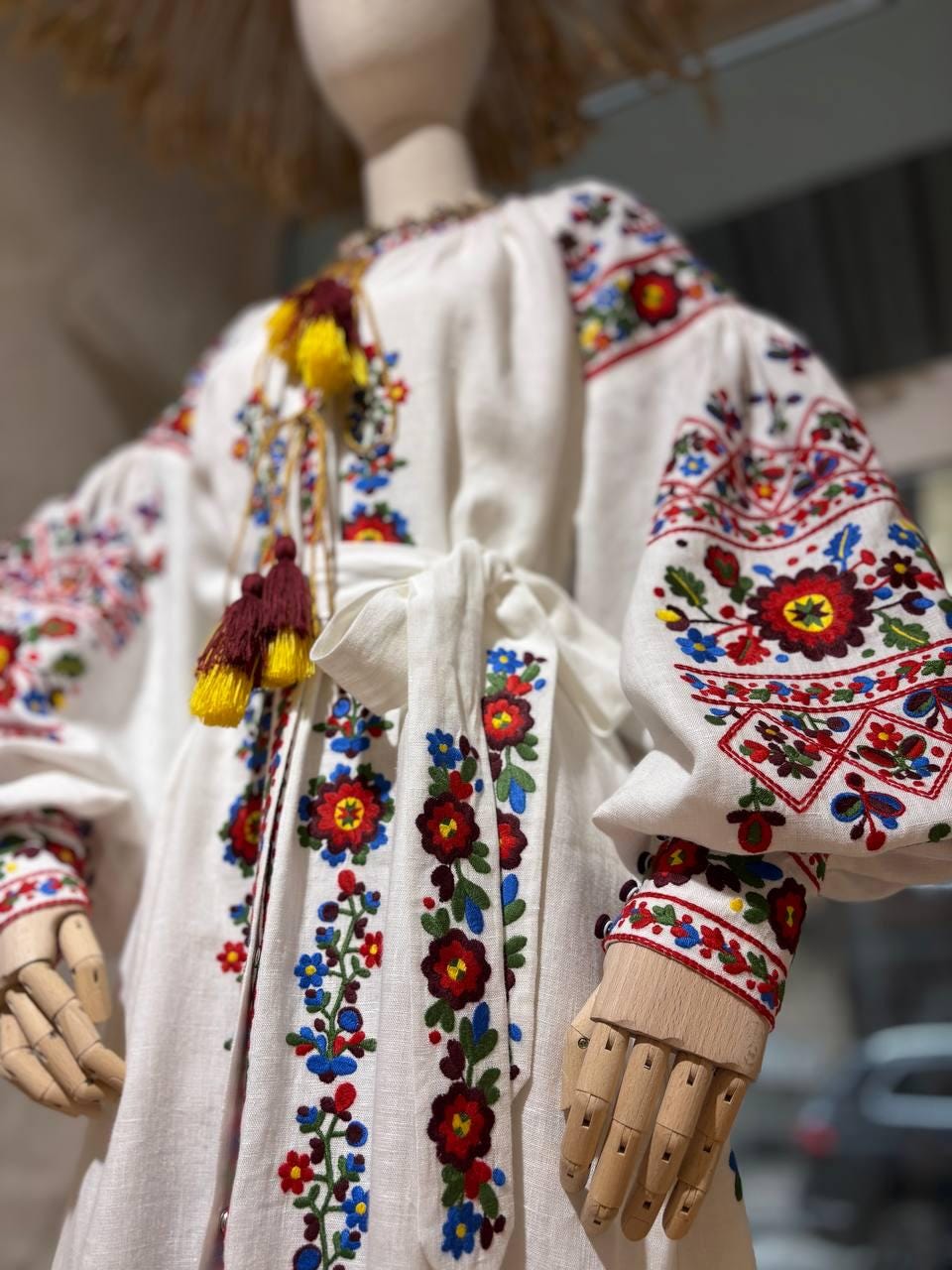 ebay embroidered dress Vintage Mexican Embroidered Dress, Sweet Vintage Mexican Dresses from Spool  72 main image 1