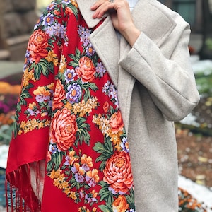 Red Ukrainian shawl 80% Wool, Traditional Ukrainian Shawl Hustka Wool Floral Wrap Foulard Platok Babushka Gift For Her, wife, Mother