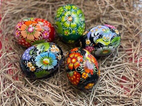Uova di pasqua in legno - Italia