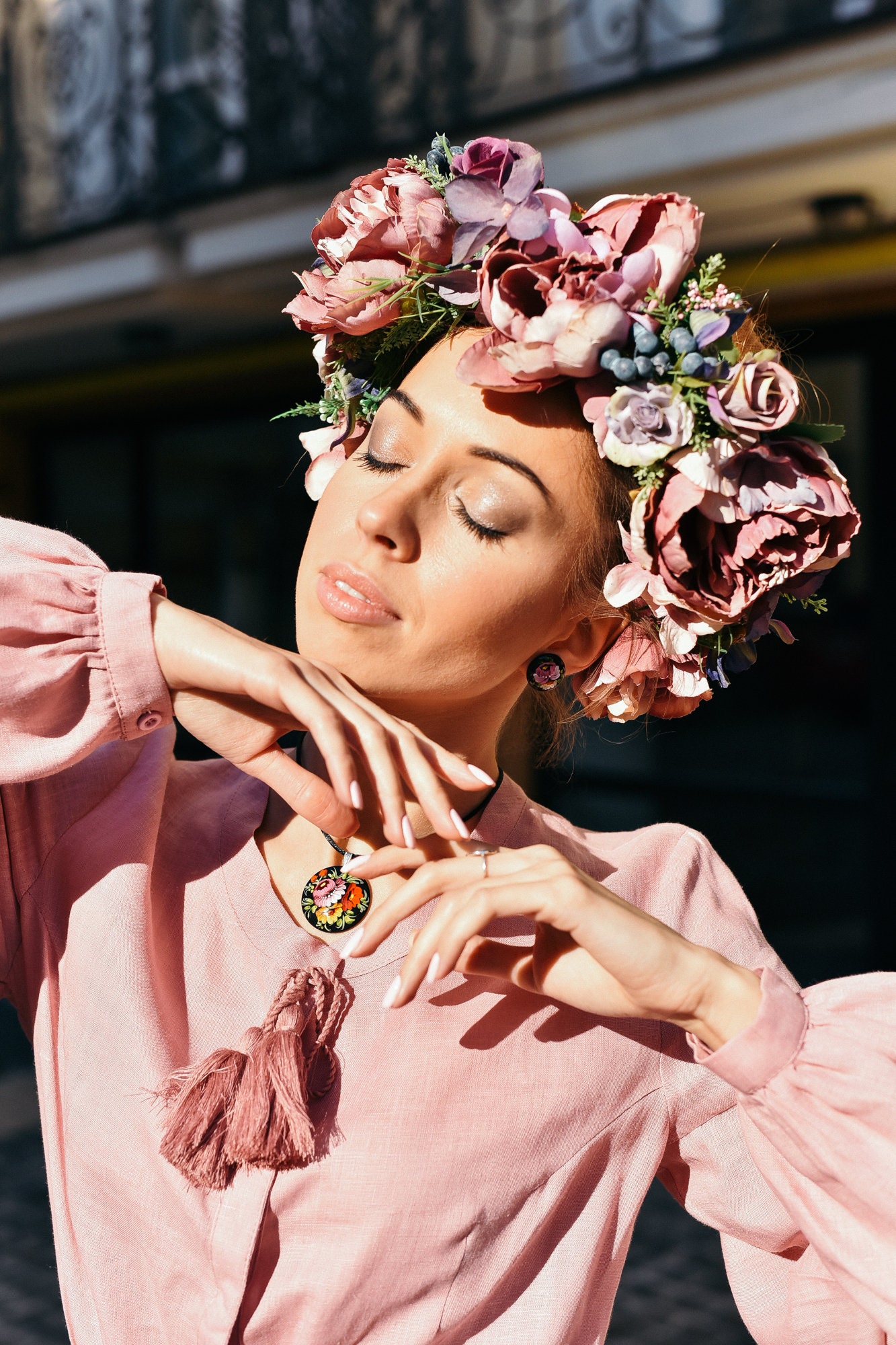 ボヘミアンウェディングフラワークラウン：ピンク＆パープルの花の