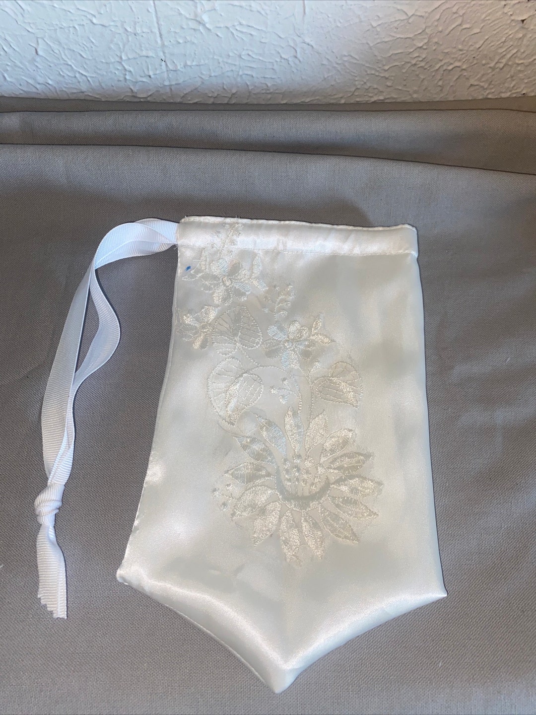 White Satin Reticule Repurposed Wedding Dress Drawstring - Etsy
