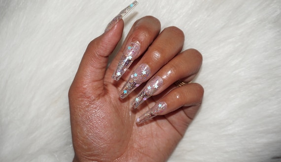 Clear glitter acrylic nails  Clear glitter nails, Pretty nails, Glitter  nails