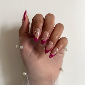 Gigi |Pink Isolated Chrome Stars with Crystals Press On Nails Trendy Nails Luxury Reusable glue on nails Hand Painted Custom fake nails y2k