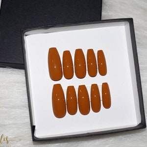 Pumpkin Spice Caramel Press On Nails | Faux Nails | Fall/Winter | Fake Nails | Coffin, Stiletto, Almond, Square, Round | Gel